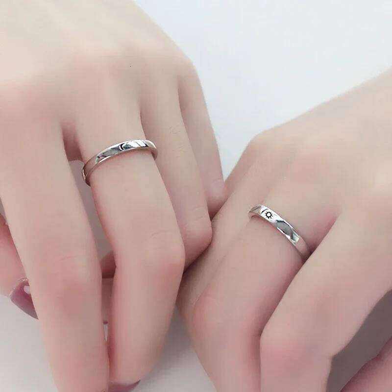 1/2pcs Simple Sun Moon Couple Rings Women Men Fashion Opening Adjustable Stainless Steel Lover Valentine Day Gifts Ring Jewelry W260312