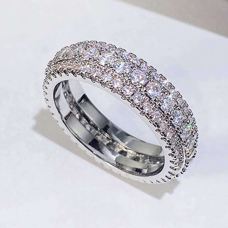 Huitan Sparkling Promise Rings with CZ Wedding Bands Accessories for Women Gold Color Fashion Versatile Female Jewelry H260312