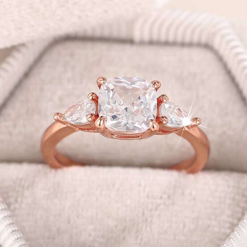 Huitan 925 Sterling Silver Rose Gold Color Rings Female Noble Brilliant CZ Finger Accessories Trendy Engagement Party Jewelry H260312