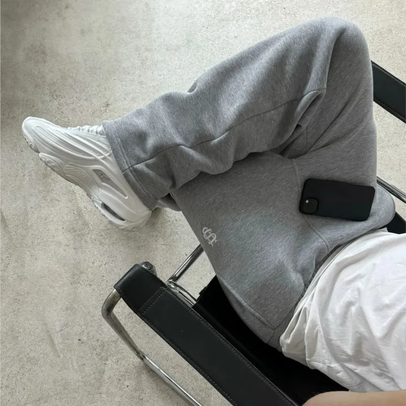 Y2k Retro Loose Straight Baggy Pants Men Tracksuit Pants Unisex Sweatpant Women Zip Embroidery Hip Hop Harajuku Casual Pant Goth 260310
