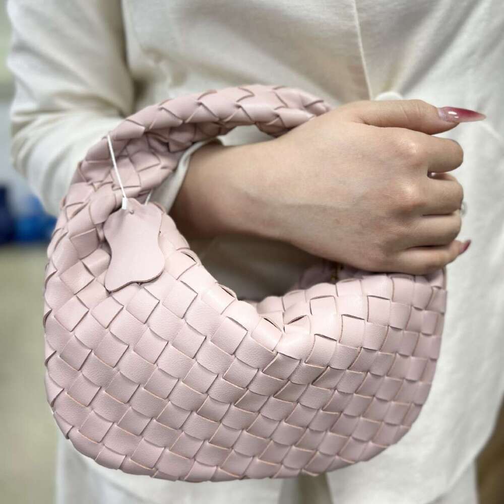 Amazon Hot-Selling Woven for Women 2025 New Cloud Horn Bag Handbag Gold Hardware Wholesale