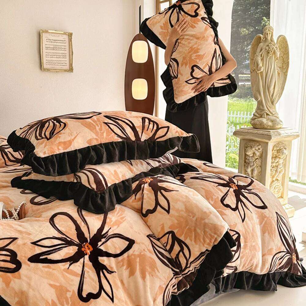 Double-Sided Milk Velvet Four-Piece French Style Skin Friendly Bedding Set Winter Warm Soft Quilt Cover Pillowcase Bed Sheet H260312 - view 5