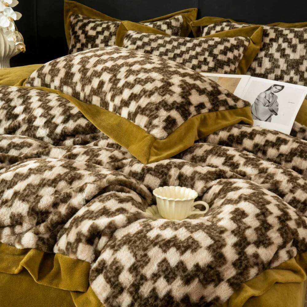 Autumn Winter Warm Coral Fleece Bedding Leopard Print Rabbit Plush Thicken Duvet Cover Bed Sheet Pillowcases Four-Piece Set H260312