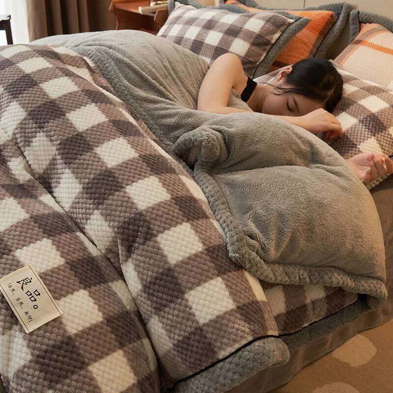 2025 new milk four-piece for winter warmth double-sided thickened bean velvet student dormitory three-piece set H260312