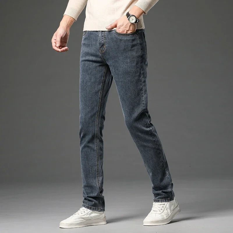 Winter Thickened Fleece Jeans Mens High Quality Slim Straight Elastic Casual Denim Pants Warm Plush Velvet Fashion Trousers 260228
