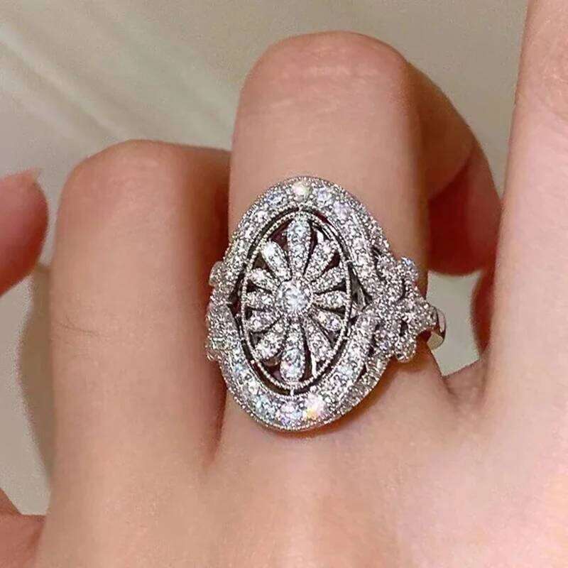 Huitan Gentle Sparkling Rings with Hollow Flower Design Brilliant Sweet Finger Accessories Charming Exquisite Party Jewelry Hot H260312