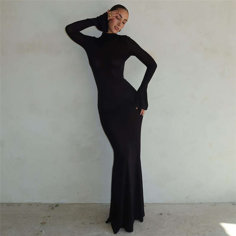 European and American Style 2026 Autumn Winter New Women's Fashion Round Neck Long Sleeve Sexy Backless Slim Fit Bodycon Dress