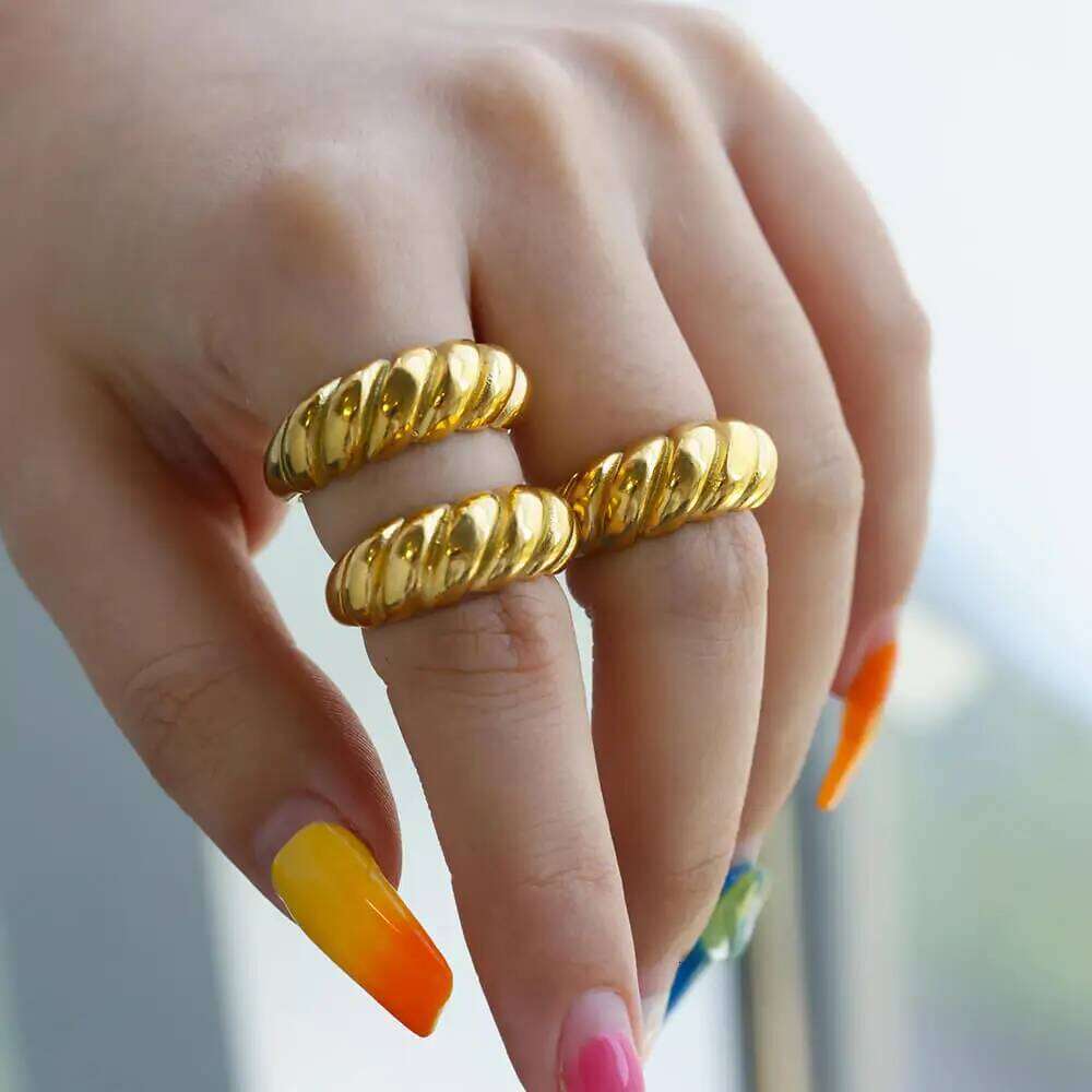 Elegant French Croissant Rings for Women Stainless Steel Gold Color Wedding Couple Finger Ring Female Aesthetic Jewelry Gift H260312