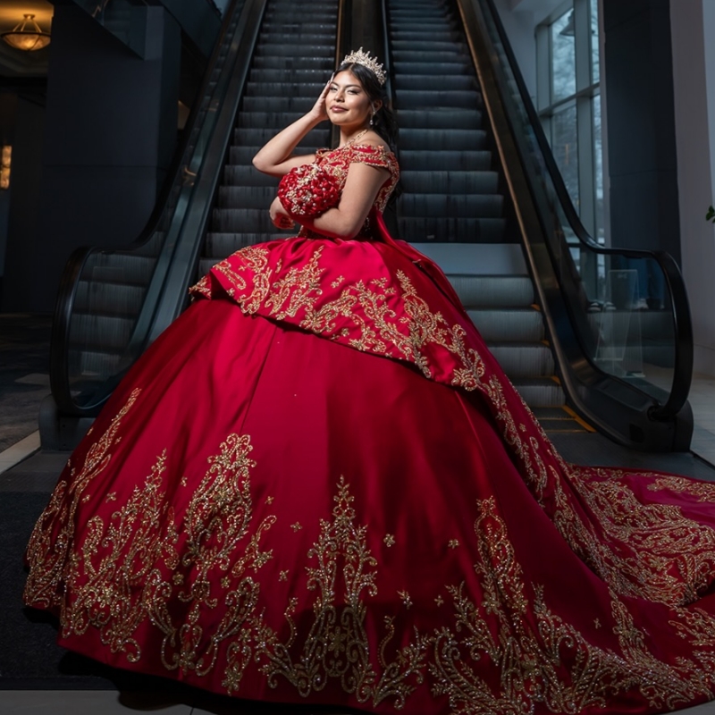 Red Shiny Ball Gown Quinceanera Dresses 2026 Gold Applique Lace Beading Crystal Tull Corset Off Shoulder Sweet 16 Dress Years Vestidos De 15 Anos