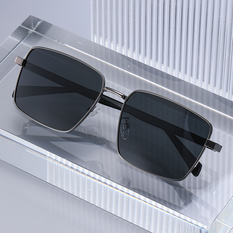 2026 New Men's Fashion Square Frame Simple Driving Sunglasses Polarized Glasses for Fishing