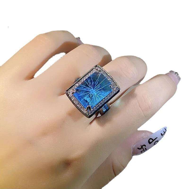 Sparkling Marine Blue Imitation Crystal Gemstone Full Diamond Ring Haute Banqueting Ladies 925 Sterling Silver Fashion Jewelry H260312