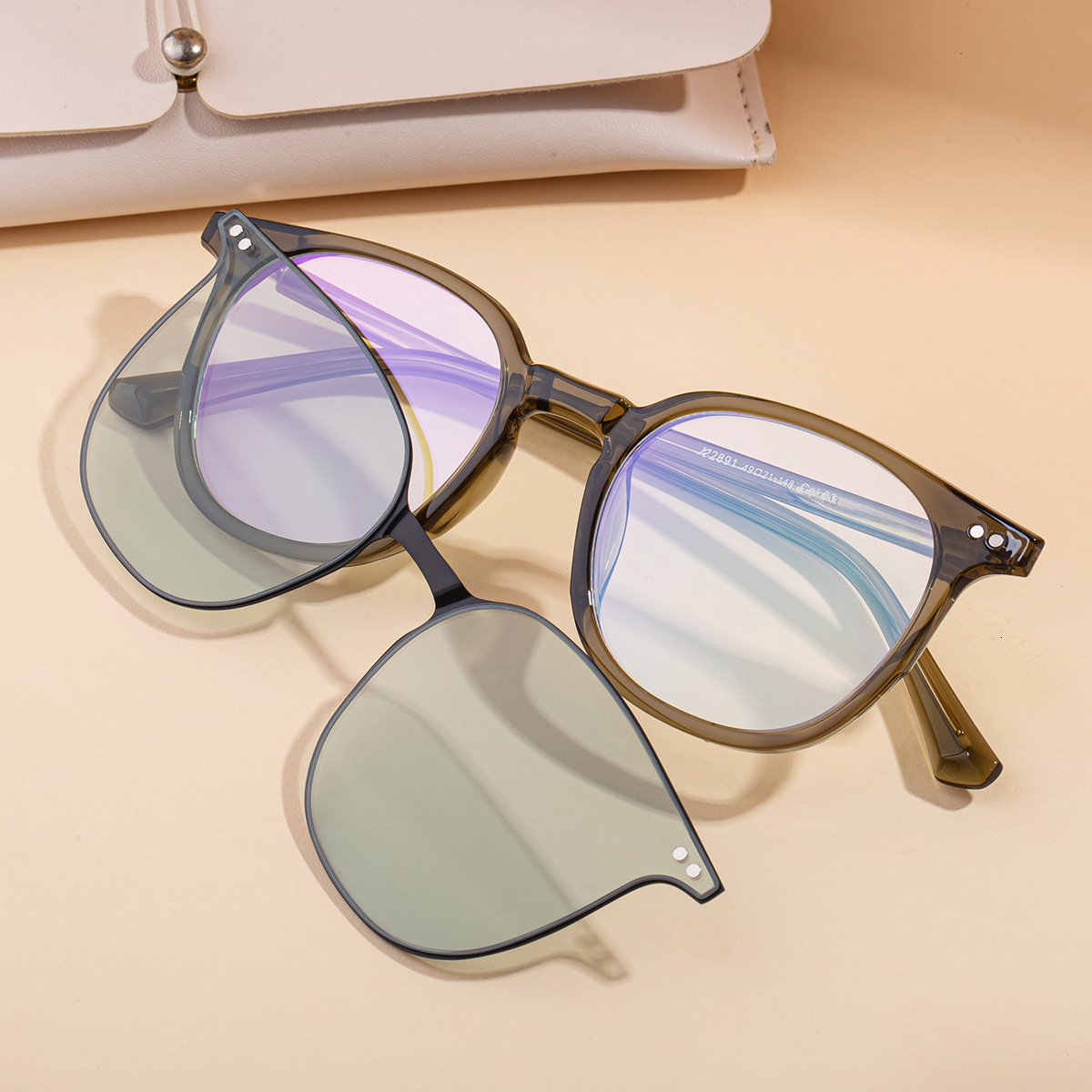 2026 New Fashion Color-Changing for Men, Magnetic Clip-On Acetate with UV Protection, Men's Sunglasses