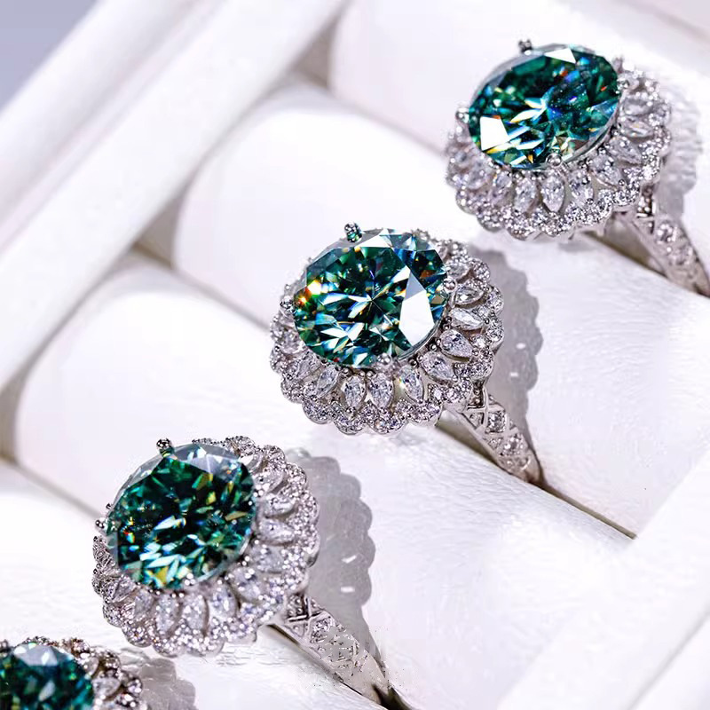 18K Gold Plated Green 5A Zircon Open Rings CZ Diamond Round Cut Brilliant Cut Halo Ring Dazzling Wedding Band for Women Gift Adjustable Size
