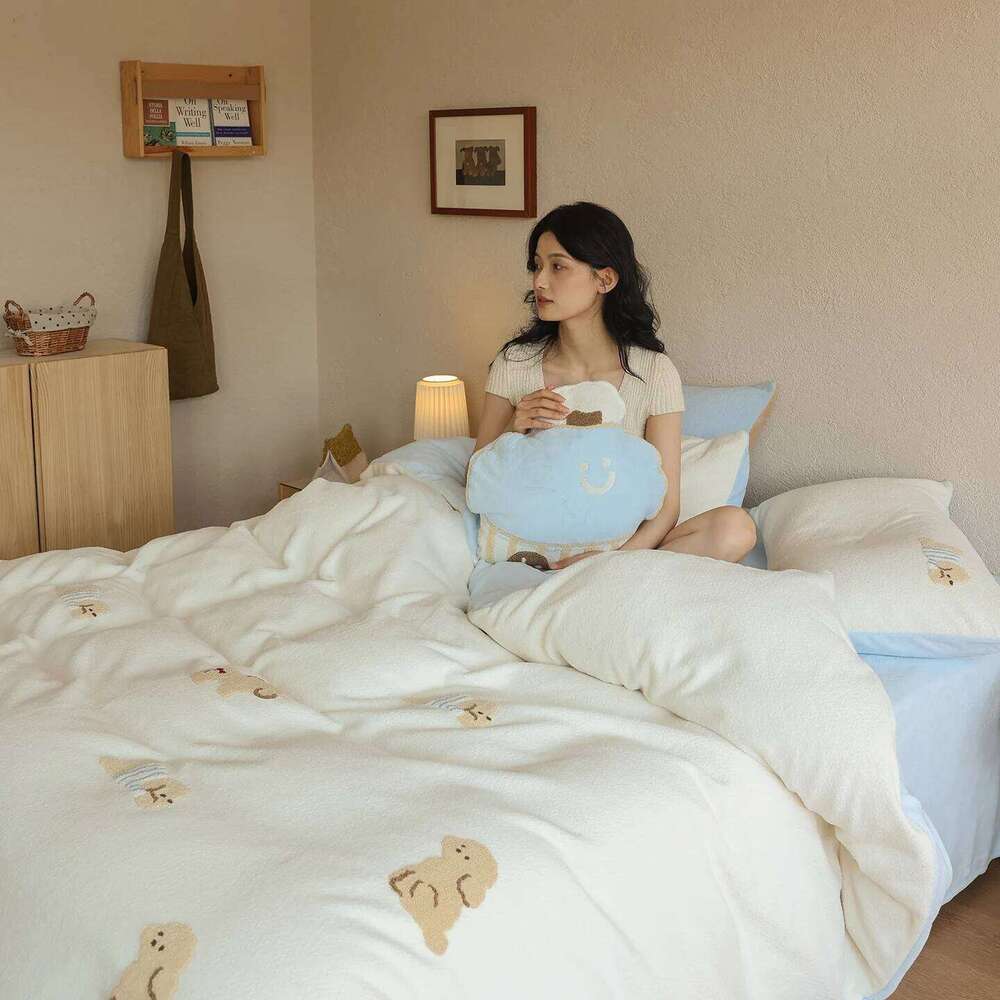 Cartoon style thickened warm winter milk fleece four-piece set towel embroidered quilt cover mattress bedding H260312