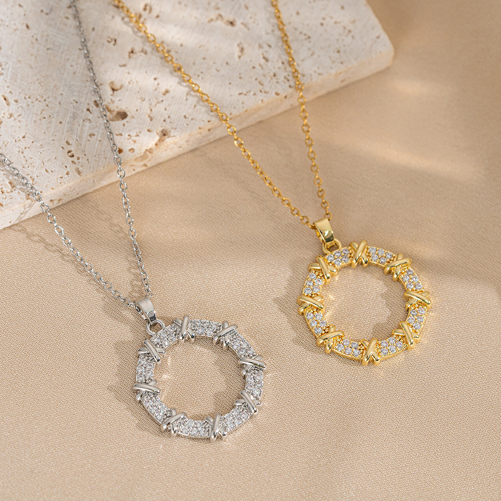 Luxury Brand Designer Jewelry Korean-Style New Trendy Fashion Niche Light Luxury Zircon Donut Elegant Women's Titanium Steel Necklace