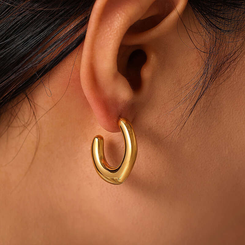 Women's Minimalist Earrings: Ins Style New Fashion Simple Irregular Open U-shaped 18k Gold / Silver Personalized Stud Earrings For Women, Daily /
