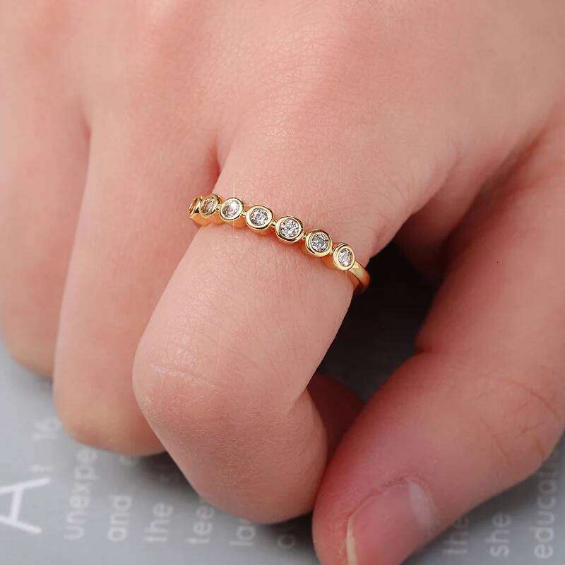 Huitan Minimalist Gold Color Wedding for Women Paved Dazzling Crystal CZ Stone Simple and Elegant Rings New Trendy Jewelry H260312