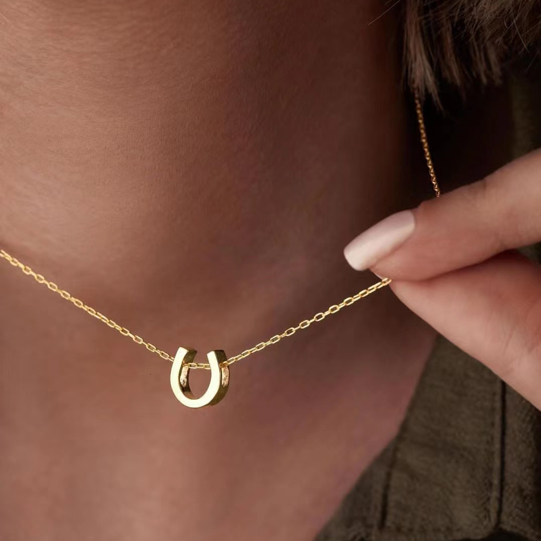 Free Shipping New Titanium Steel Horseshoe U-Shaped Necklace For Women, Ins Style, Niche Design, Simple Letter Clavicle Chain