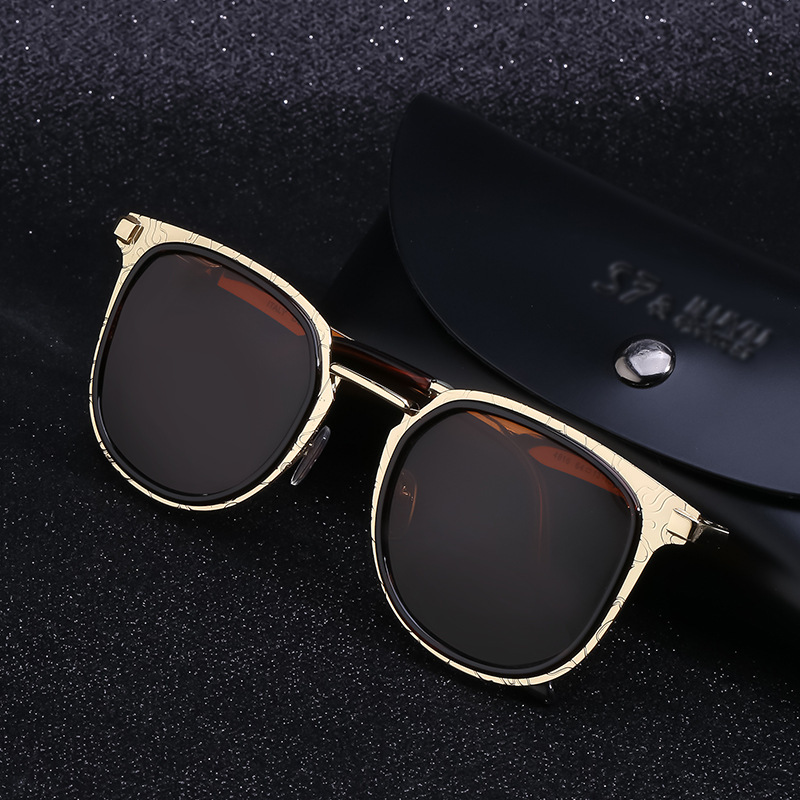 2026 Retro Square Frame Trendy New Polarized Sunglasses for Men Outdoor Fishing Glasses Wholesale
