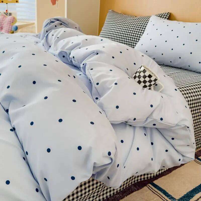 Ins Simple Blue Dot Bedding Sets 2025 New Girls Bed Sheet Four Piece With Pillowcases Dormitory Quilt Set No Filling H260312