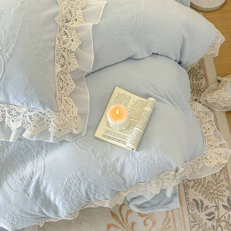 4Pcs Vintage French Romantic Lace Ruffles Carved Velvet Warm Winter Princess Bedding Duvet Cover Set Bed Sheet Pillowcases H260312