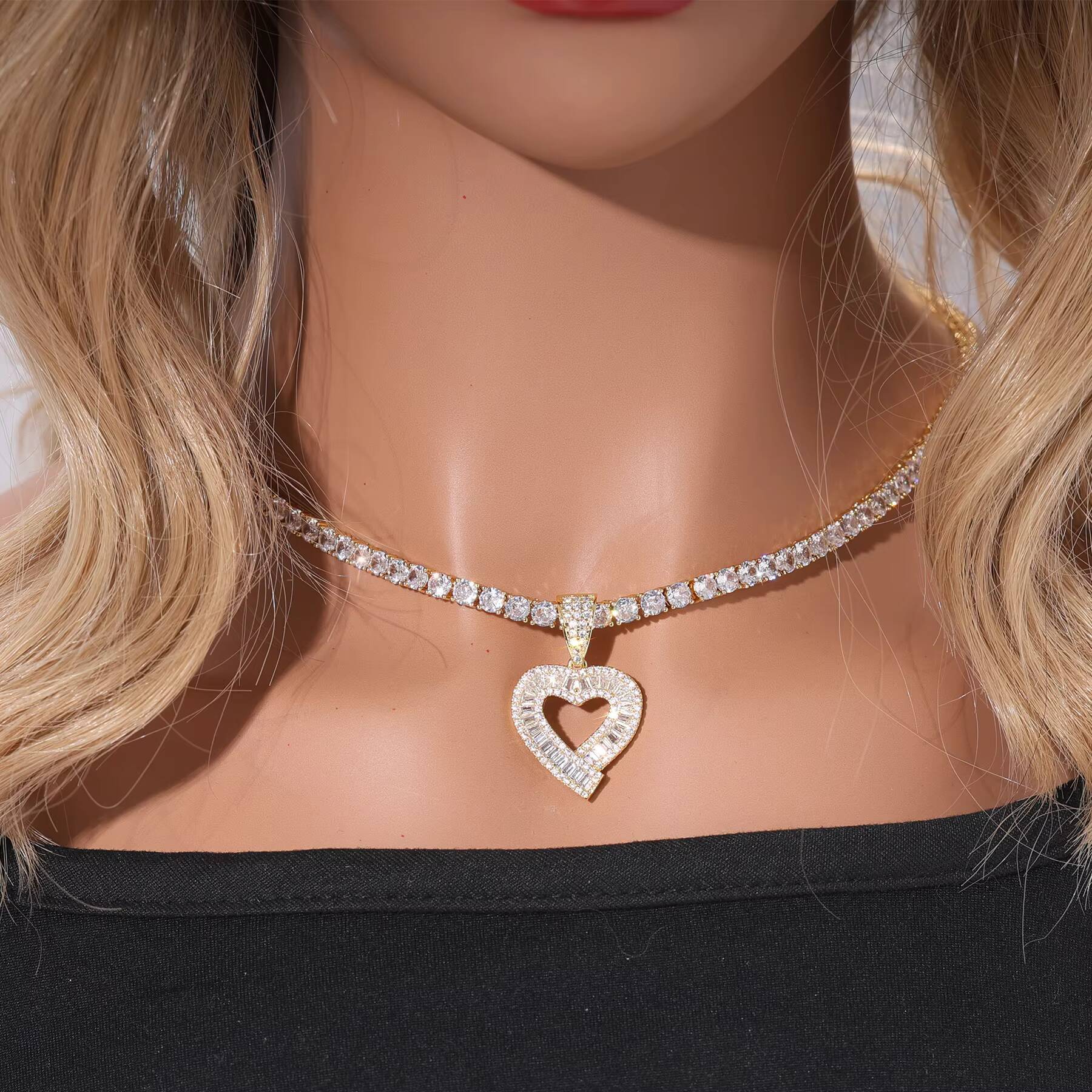Popular Heart Shape Baguette Moissanite Iced Out Hollow Heart Pendant Mini Size Moissanite S925 Heart Charm Pendant Jewelry Ready to Ship