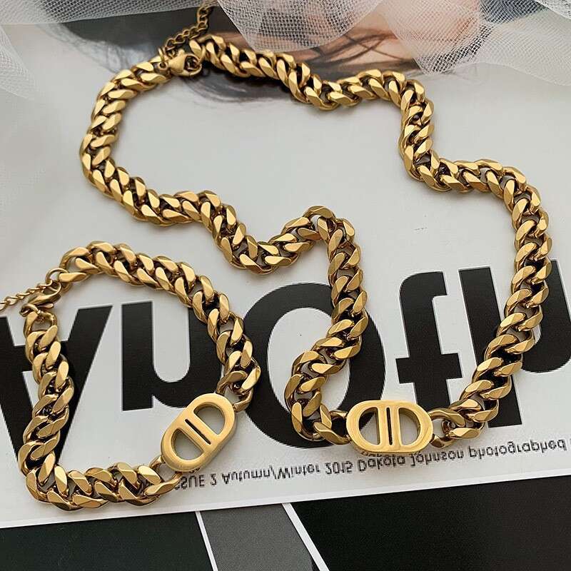 Double D Letter Titanium Steel Necklace Hip-Hop Style Light Luxury High-End Fashion Women's Accessories Pig Nose Collarbone Chain
