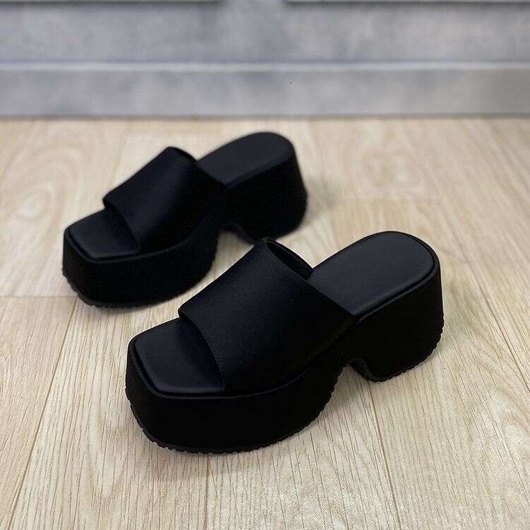 Minimalist Thick-Soled Sandals Women Summer Fashion Outdoor Vacation Slippers for Petite Height Increase Casual One-Strap Trendy