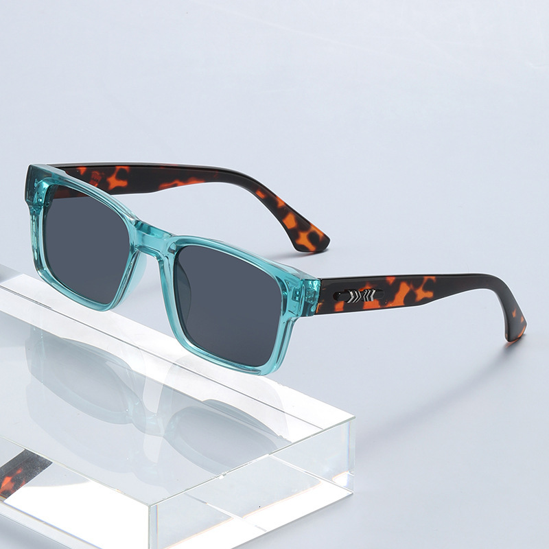 2026 New Fashion Square Men UV Protection Leopard Print Large Frame Sunglasses for Women Trendy Wholesale