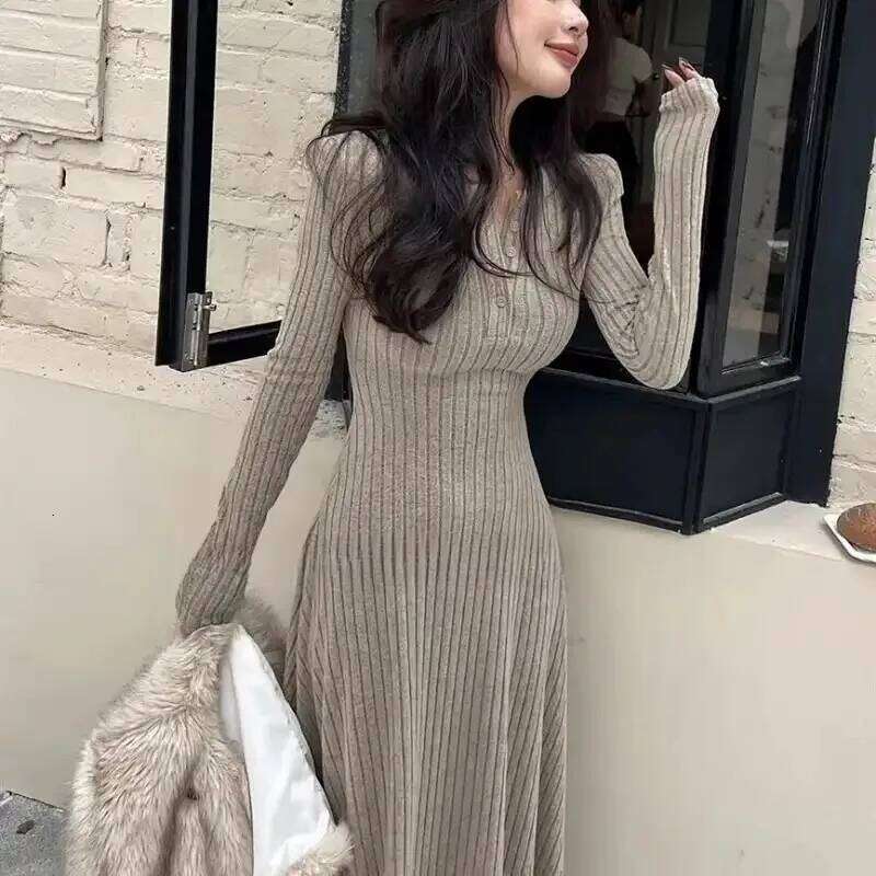 Slim-fitting Elegant Bottoming Slim Autumn Winter Knitted Long-sleeved French New Waist Dress C260312