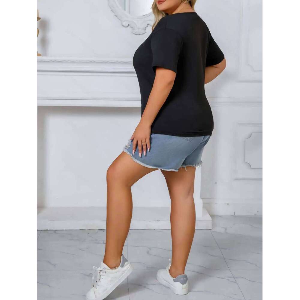 Women's Plus Size St. Patrick's Day Print Casual Stretch T-Shirt Green Round Neck Top for Everyday Wear Z260312