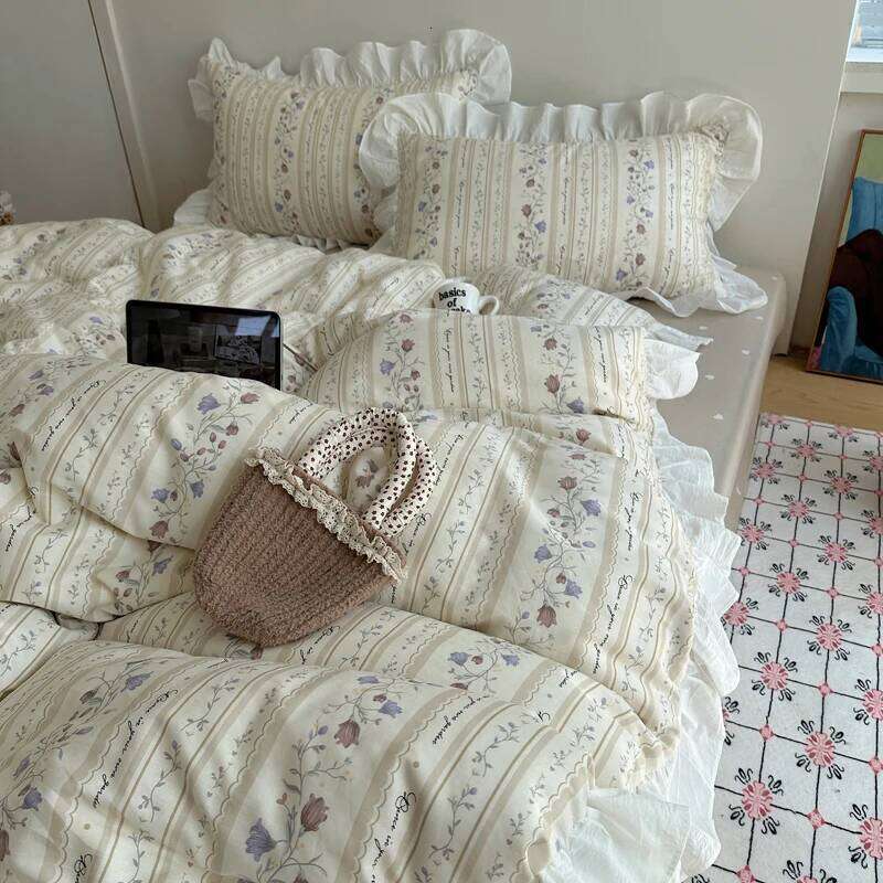 Romantic Style Lace Duvet Cover Set, Four Piece Bedding Set Bed Sheet, Fully Enclosed for Home Gift H260312