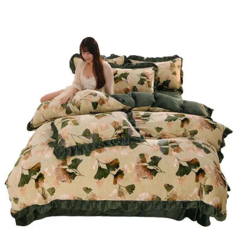 Korean version of milk fluff edge four-piece set light warm thickened bedding H260312