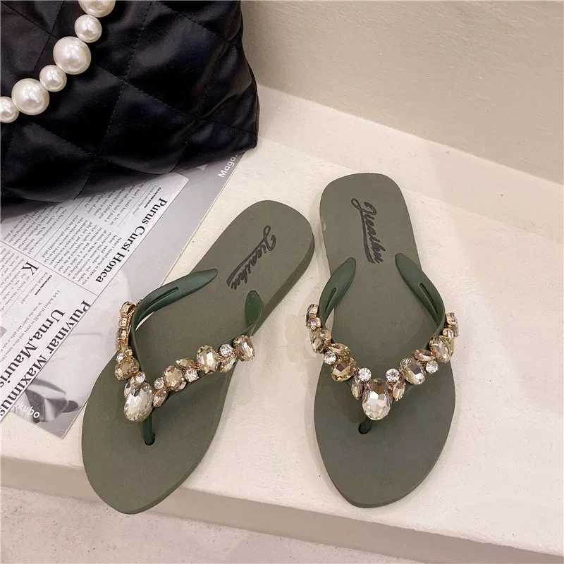 SUOJIALUN 2025 Summer New Women Slipper Fashion Bling Crystal Slip On Flip Flop Shoes Soft Flat Heel Dress Slides Sandal K260312