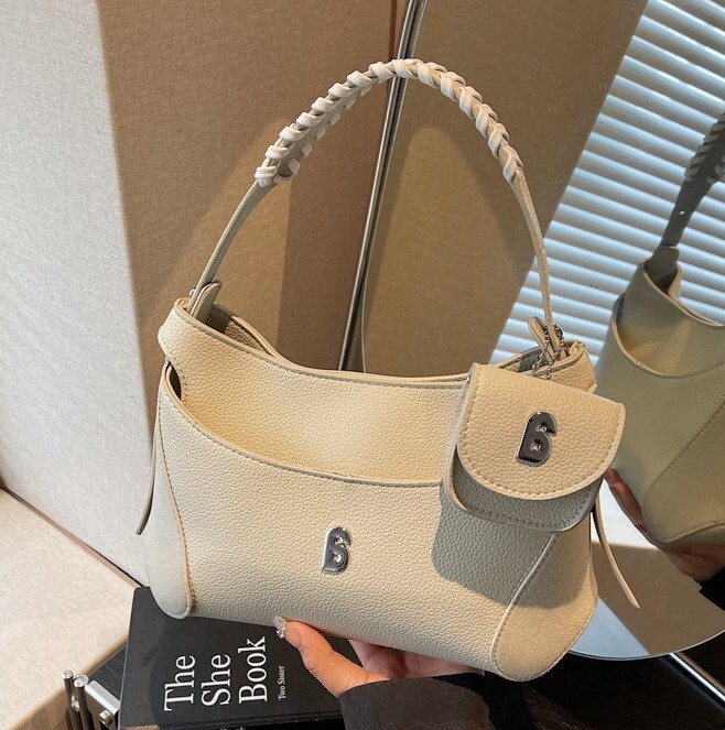 Spring new niche baseball bag for women's commuting high-end luxury handbag fashion crossbody bag retro style shoulder bag designer bag