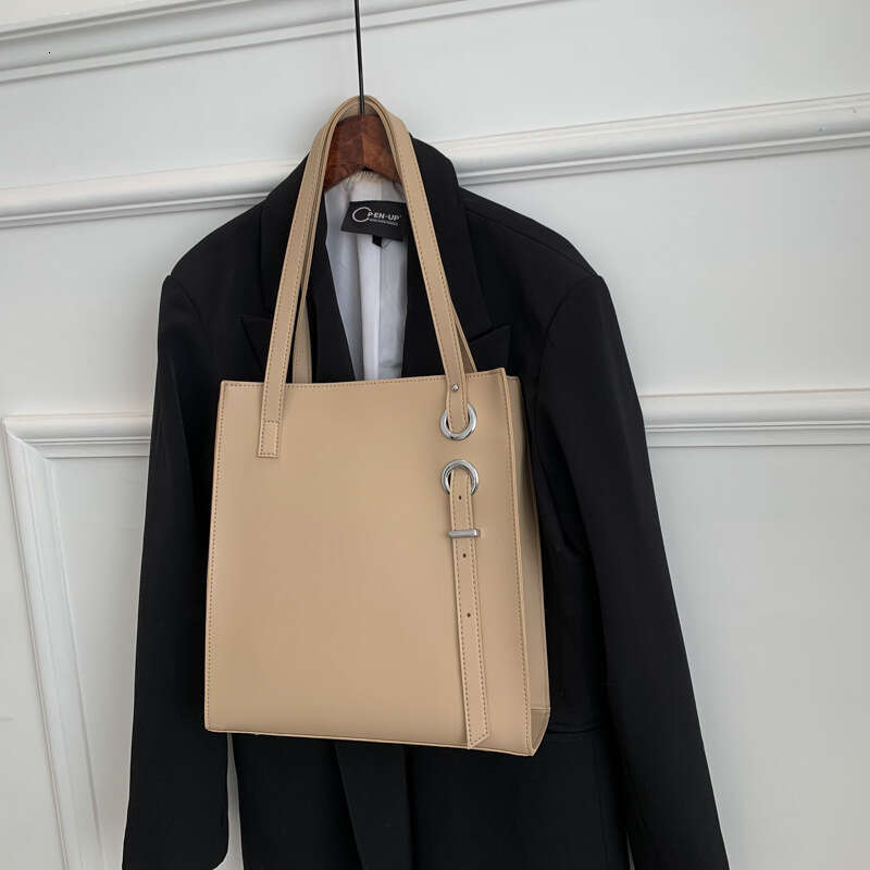 2026 spring new handbags European and American high-end niche shoulder women's large-capacity tote bags