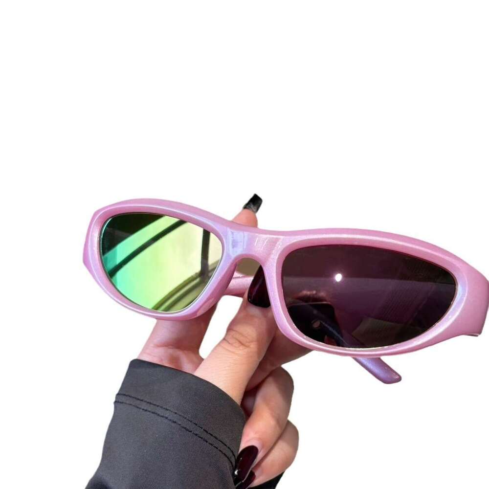 Designer Sunglasses For Women cat eye glasses for men women Fashion streetwear sunglasses Green flash lens candy pink frame