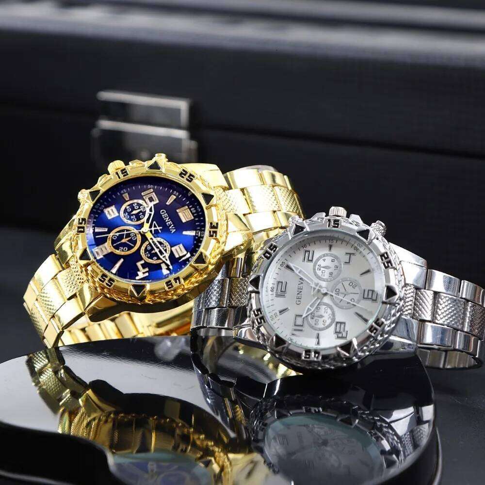4pcs/set Deluxe Men's Quartz Set Casual Round Dial Alloy Case and Bracelet Electronic Movement Fashionable Business Watch