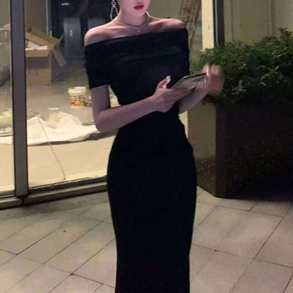One Shoulder Style Sleeve Dress For Women In Spring And Summer Ladies Fashion Solid Color Sexy Basic Slim Fit Long Skirt C260312