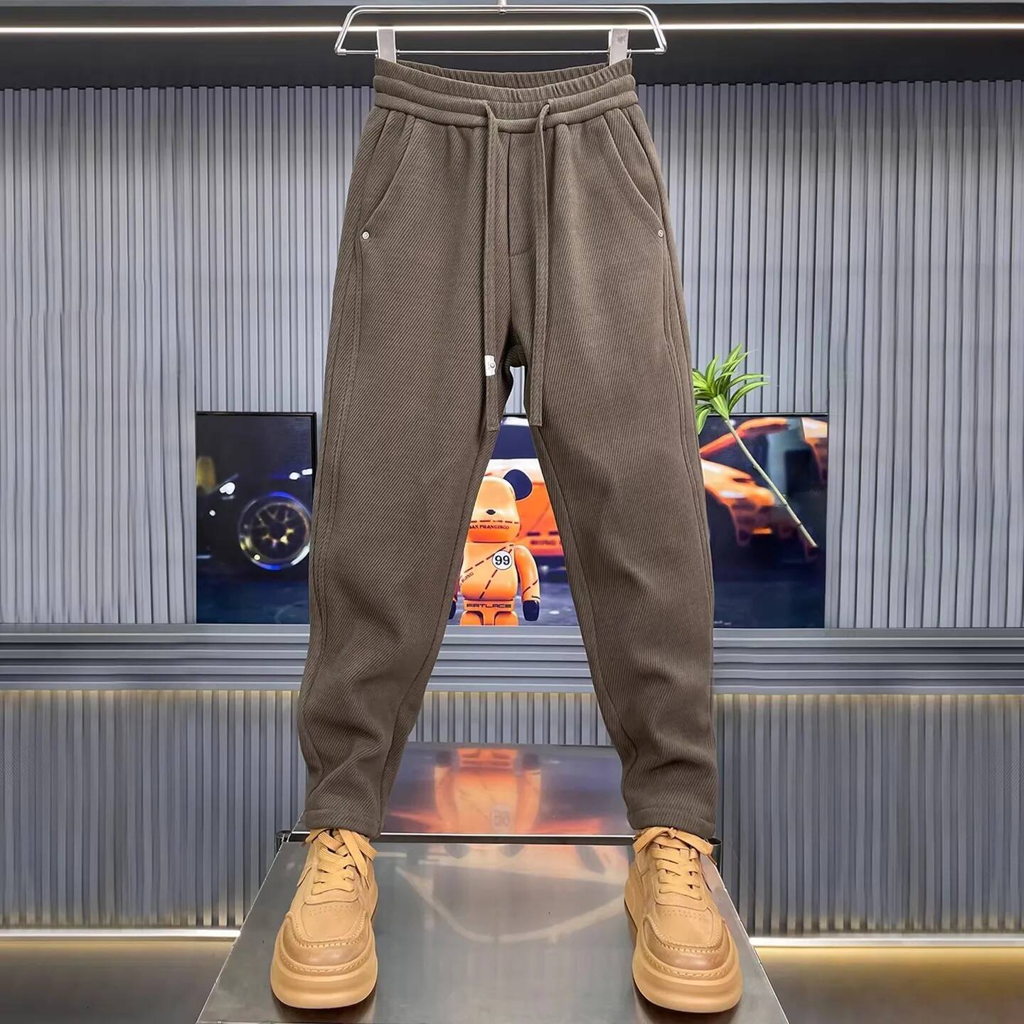 2026 New Black Joggers Casual Pants High Street Sports Trousers Cotton 9-Minute Sweatpants Fashionable Men's Clothing