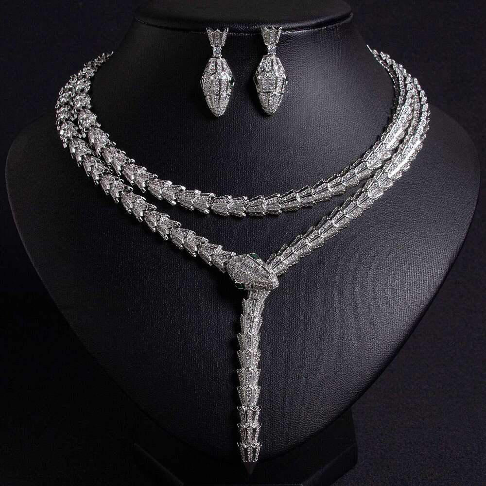 Accessories Fashionable Vintage Luxury Snake Chain Necklace Fully Diamond-Set Women's Party and Wedding Jewelry Couples Gift