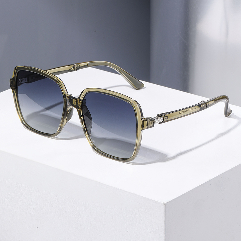 2026 New Fashion Large Frame Polarized Folding Sunglasses for Women, Trendy High-End Wholesale