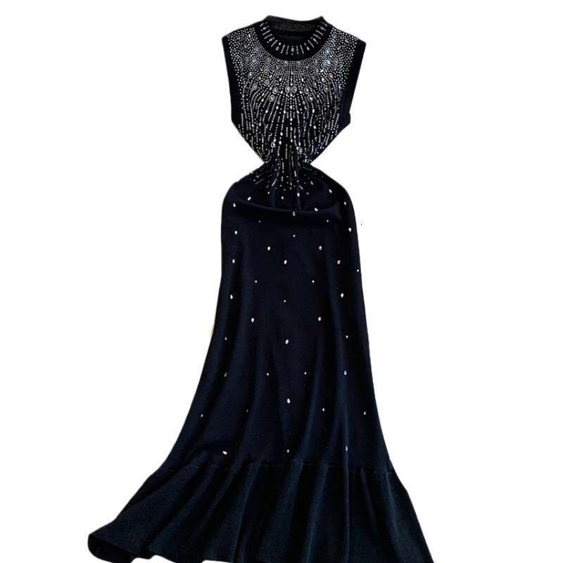 2026 summer French style A15 rhinestone round neck new knitted women's waist cinched fishtail skirt design unique long skirt