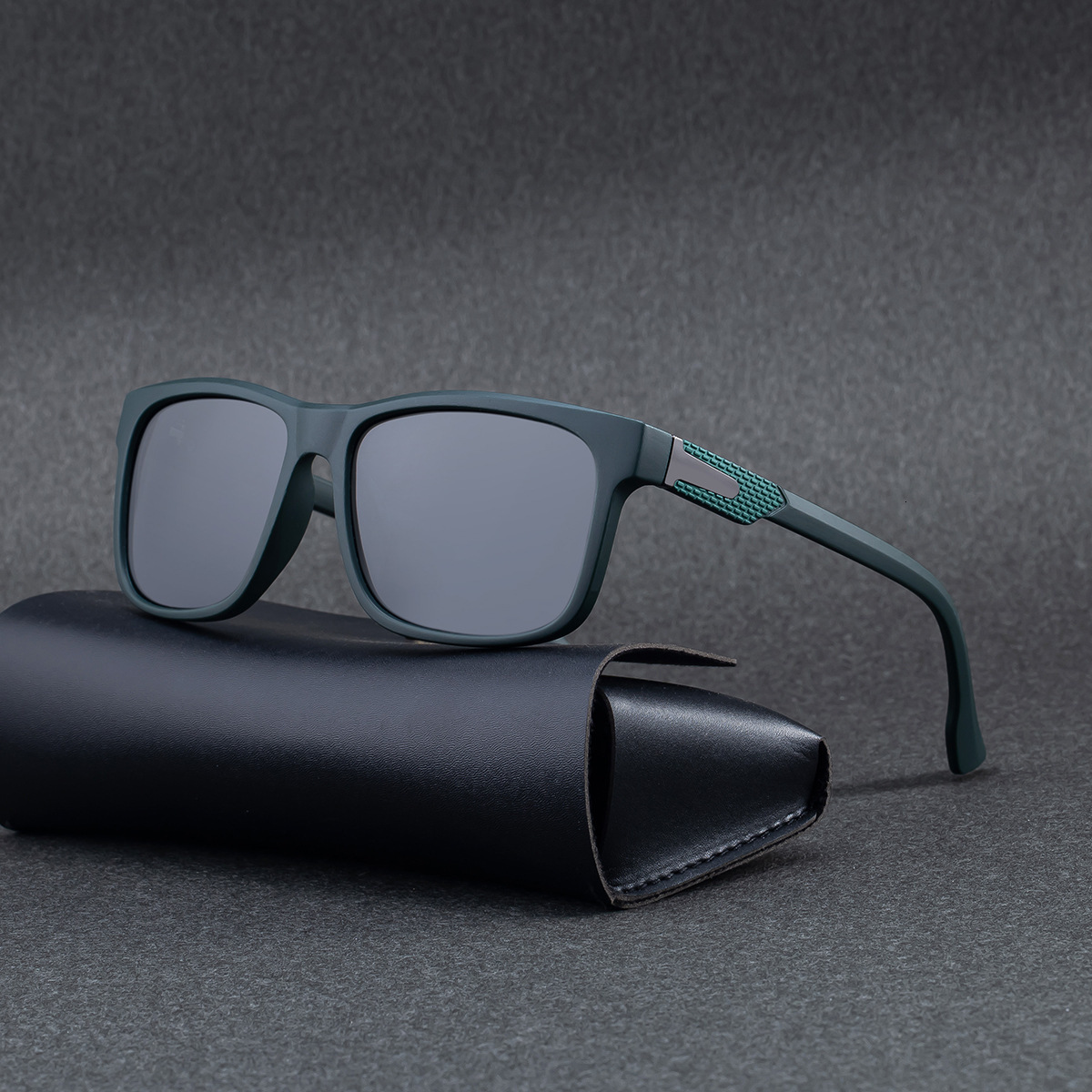2026 New Fashion Square Frame Polarized Personalized Outdoor Driving Sunglasses for Men,