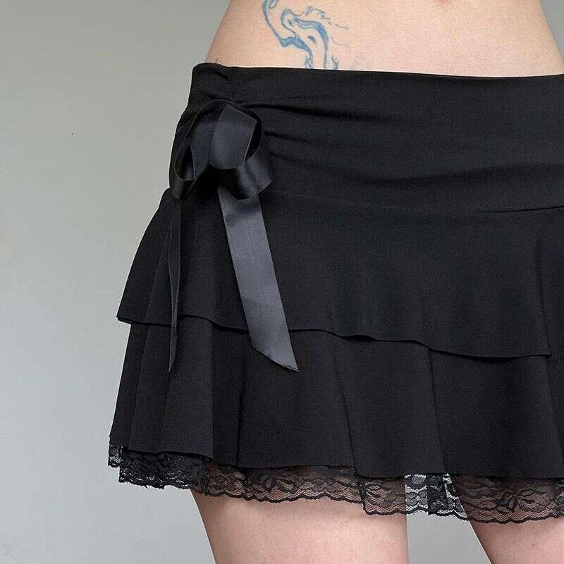Ins Dark Style Bowknot Element Lace Patchwork Slimming Half for Women Hot Girl High Waist Multi-layer Pleated Short Skirt