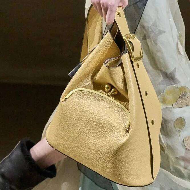 Large Capacity Commuting Tote High-Quality Soft Leather Handbag Fashion Travel Crossbody Bag For Women Bucket Handbag WONST