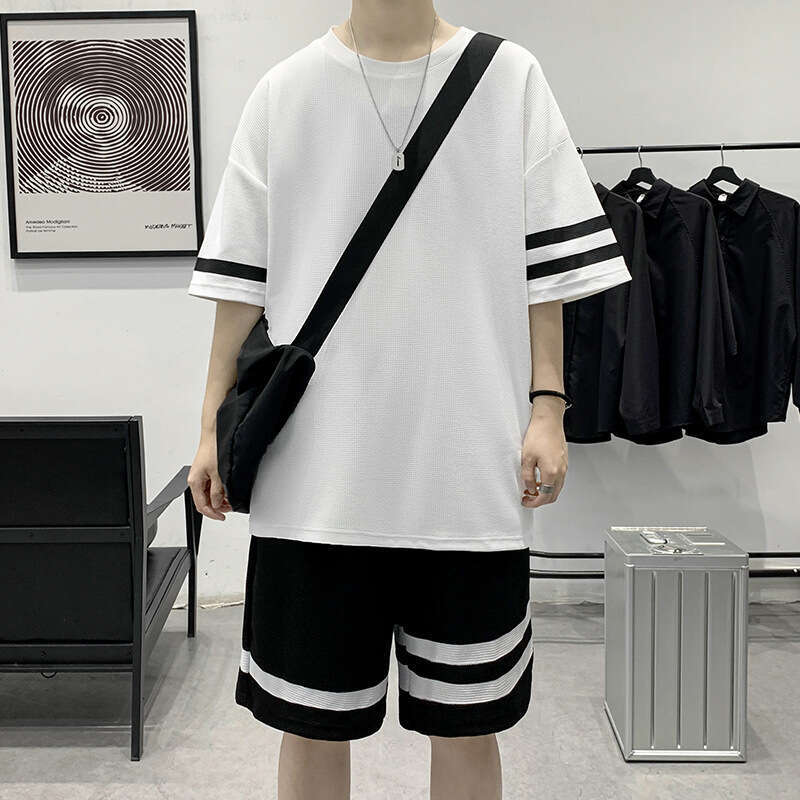 Loose Fit ort Sve Men's T-irt Set 300 Pou Summer Trendy f Sve Clothing Summer Casual Set Short sleeved top and shorts set