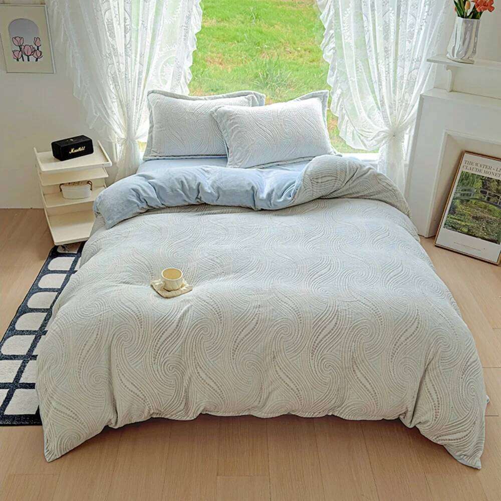 Thickened Milk Bedding Set Winter Warm Jacquard Carved Velvet Quilt Cover Pillowcase Bed Linen Soft Four Piece Sets H260312