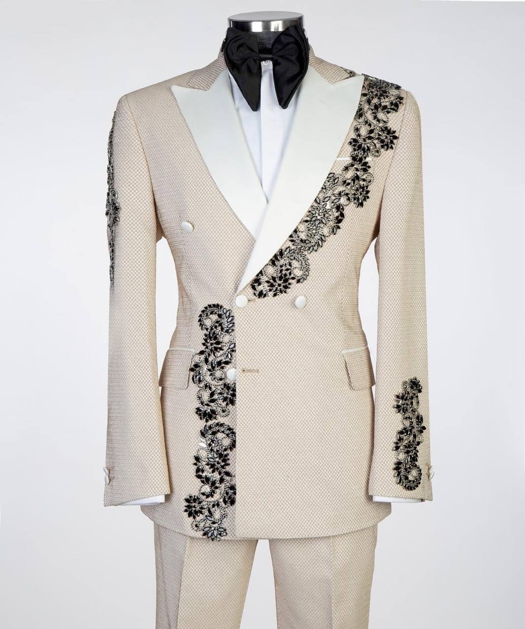 Fashion Men Suits 2 Pieces Rhinestone Beaded Peaked Lapel Blazer Appliques Tailor-Made Double Breasted Jacket Groom Customized Coat Pants Plus Size