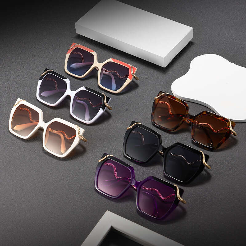 Designer Sunglasses for men women square frame sun glasses snake temple sunglasses Gradient blue lens color block plastic frame